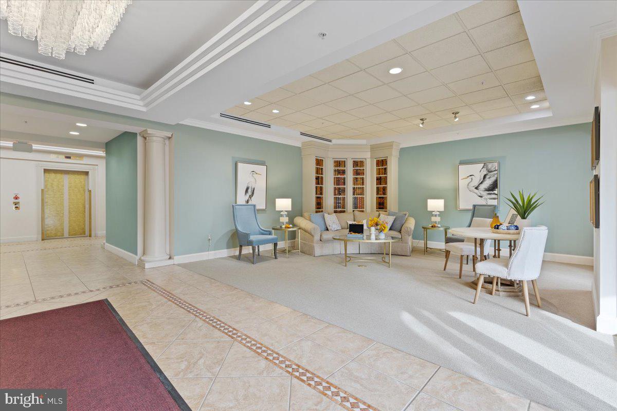 19350 Magnolia Grove Sq #403