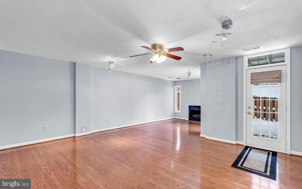 46740 OAKMERE TER