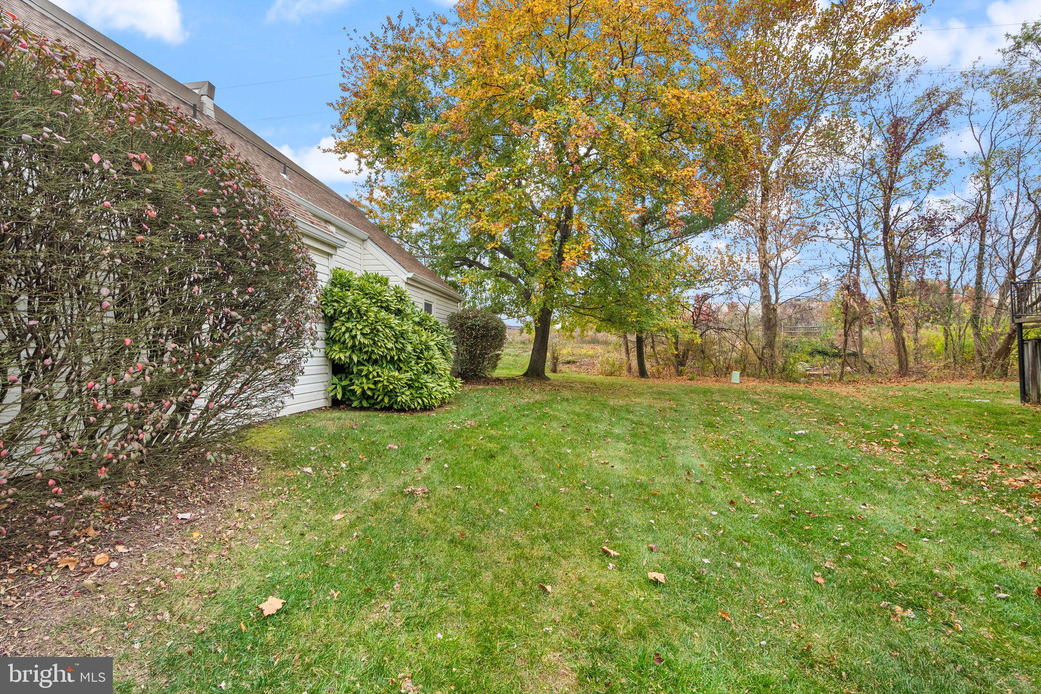 1058 Warwick Ct