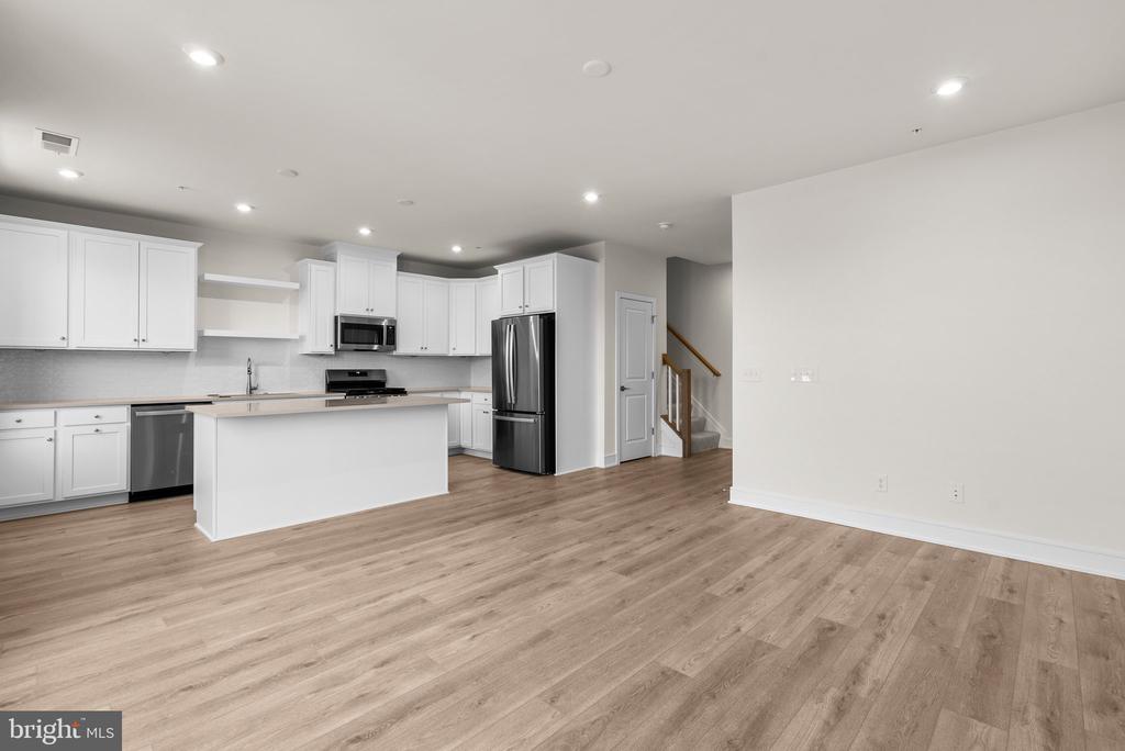42621 Streamlet Sq