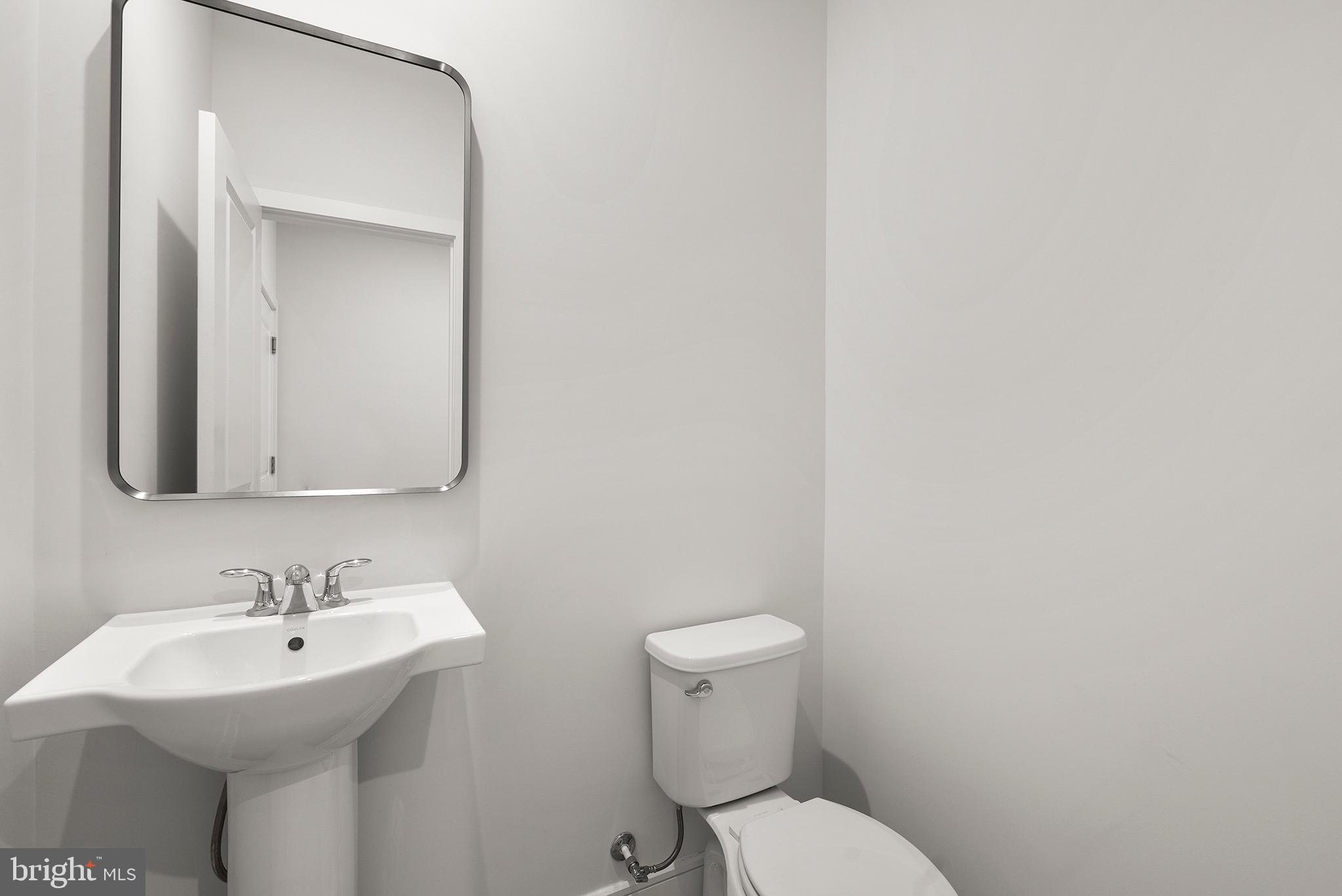 42621 Streamlet Sq