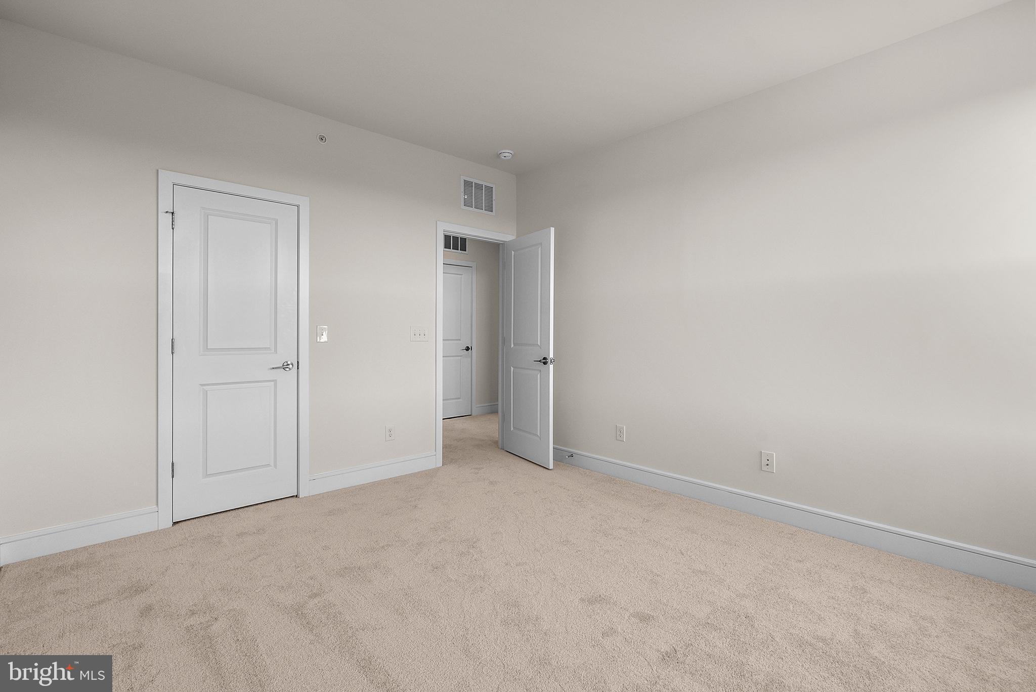 42621 Streamlet Sq