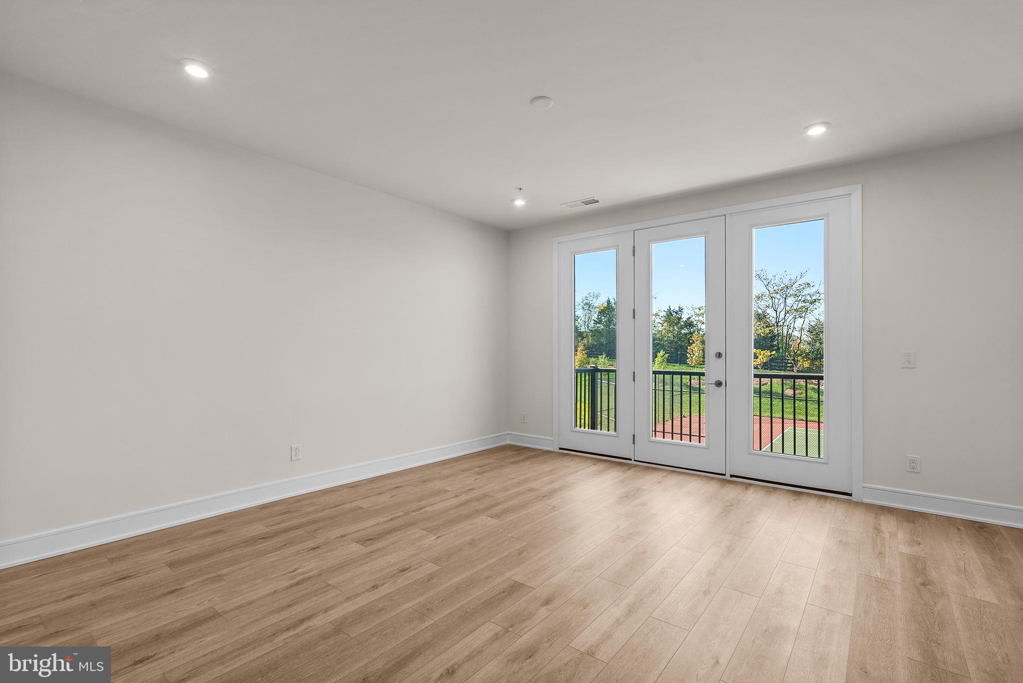 42621 Streamlet Sq