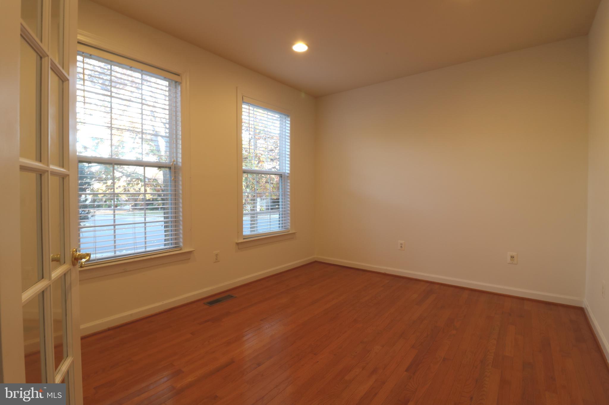 23045 MINERVA DR