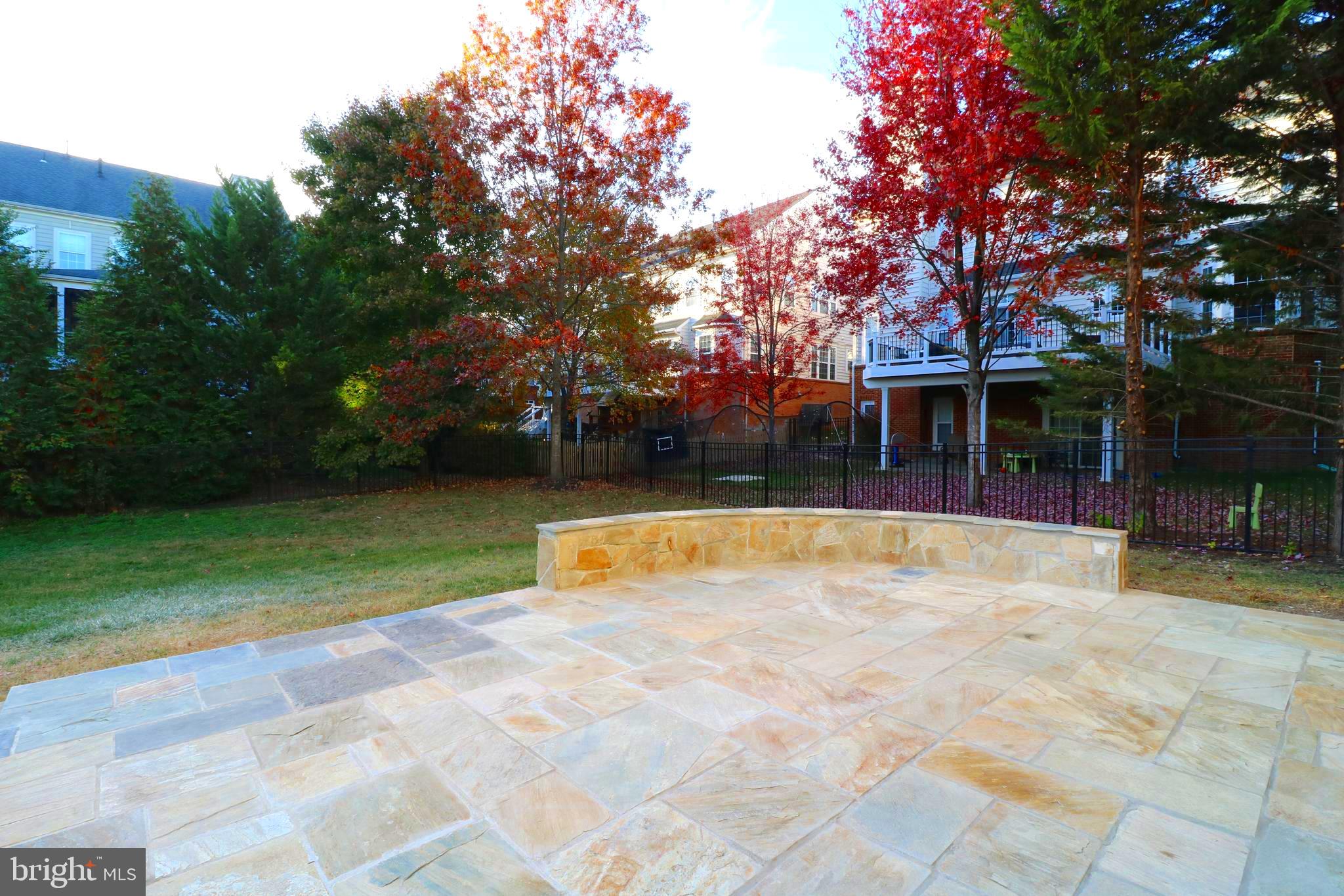 23045 MINERVA DR