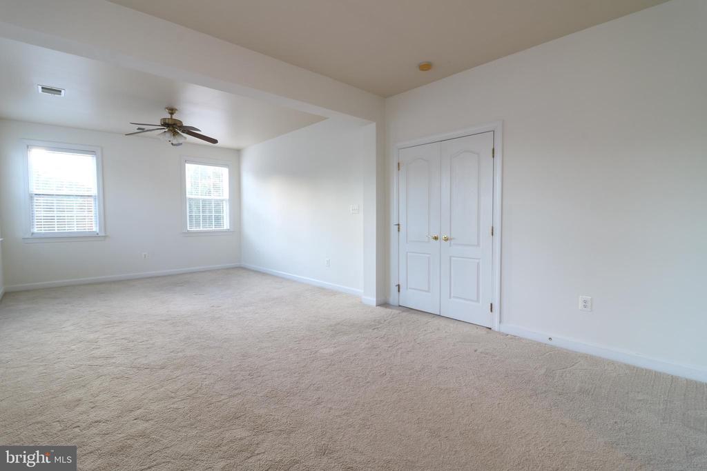 23045 MINERVA DR