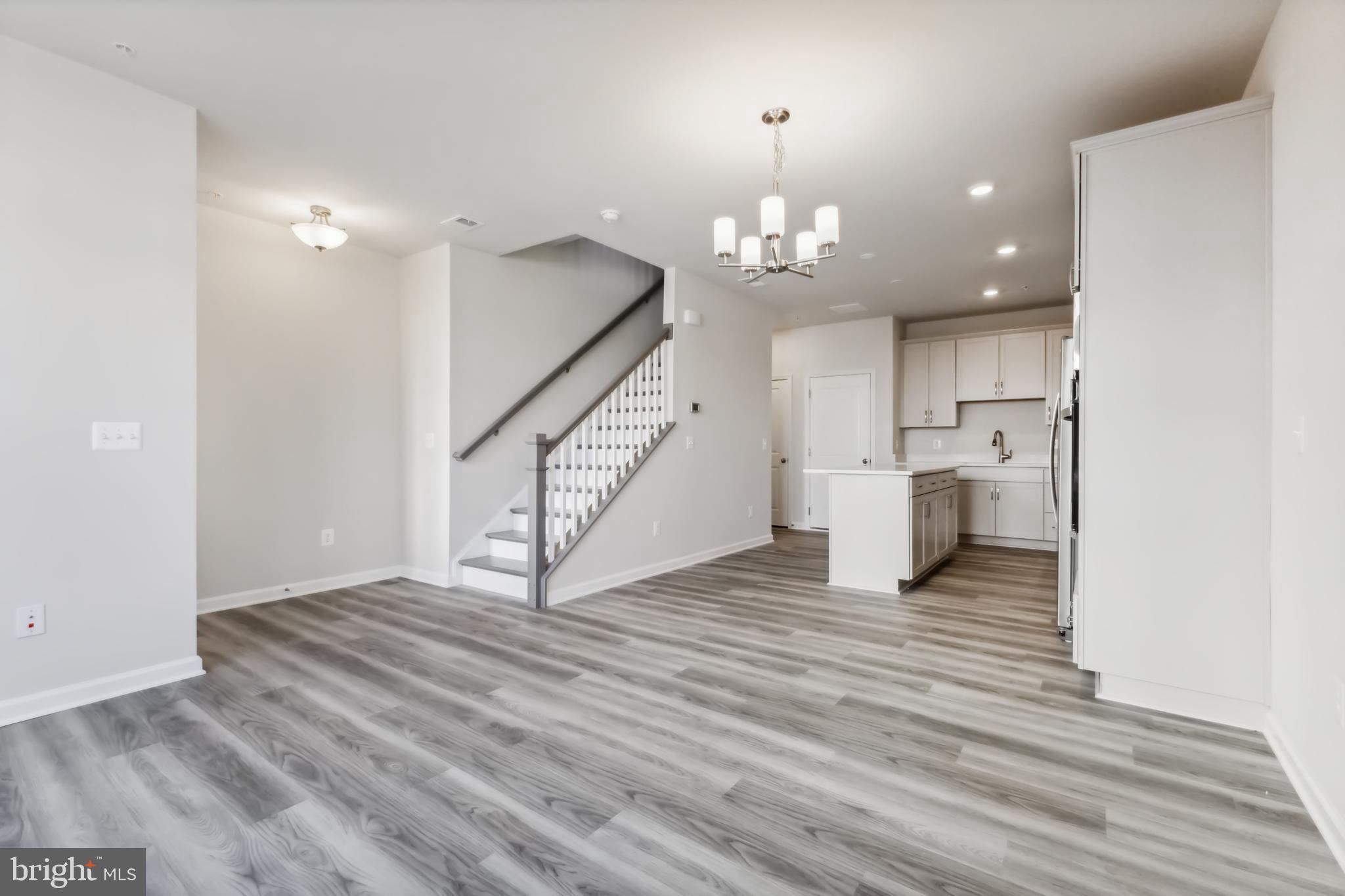 789 Mount Airy Ter NE