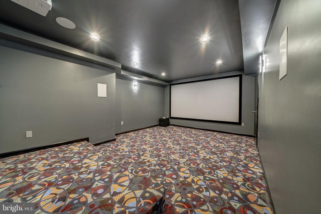 23390 HIGBEE LN