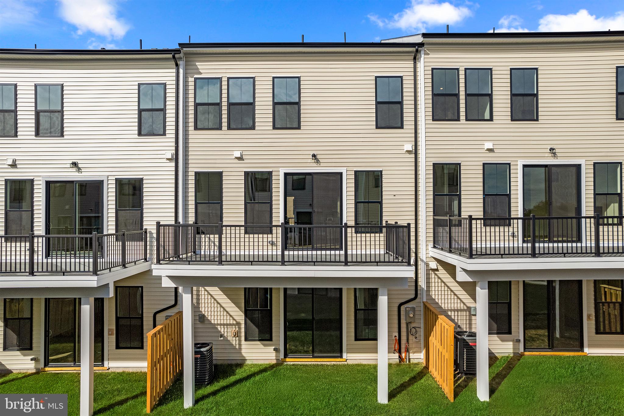 21728 Charing Cross Ter