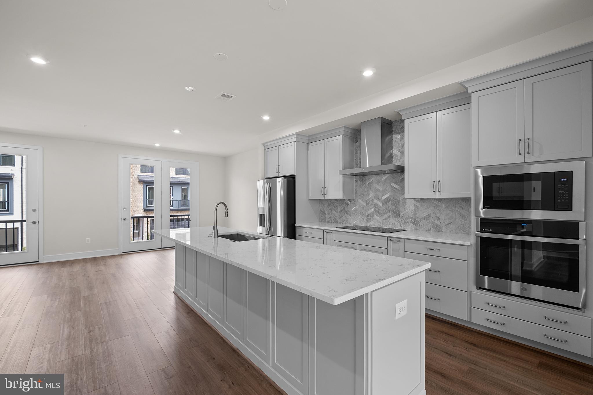 21728 Charing Cross Ter