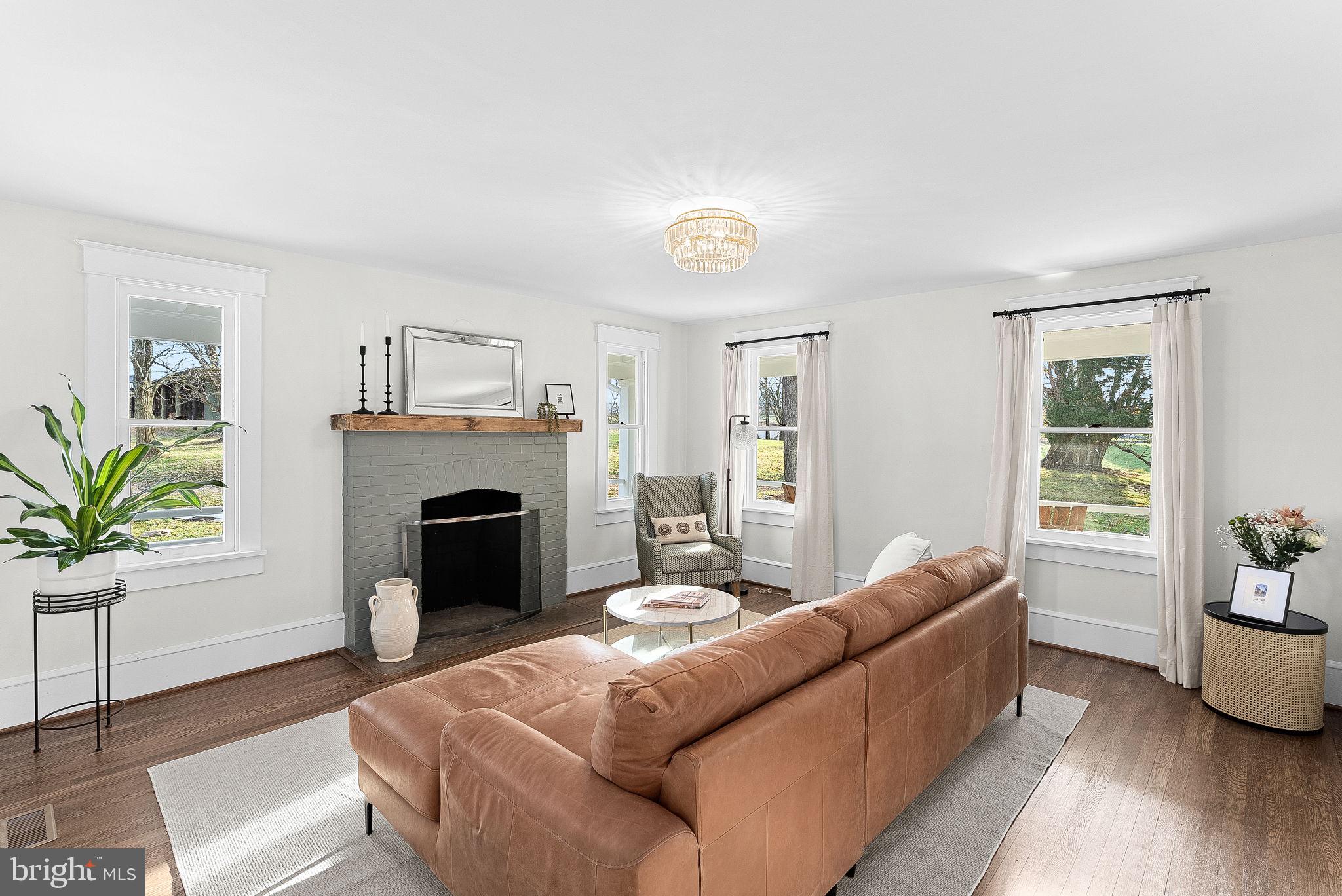 14749 Huber Pl