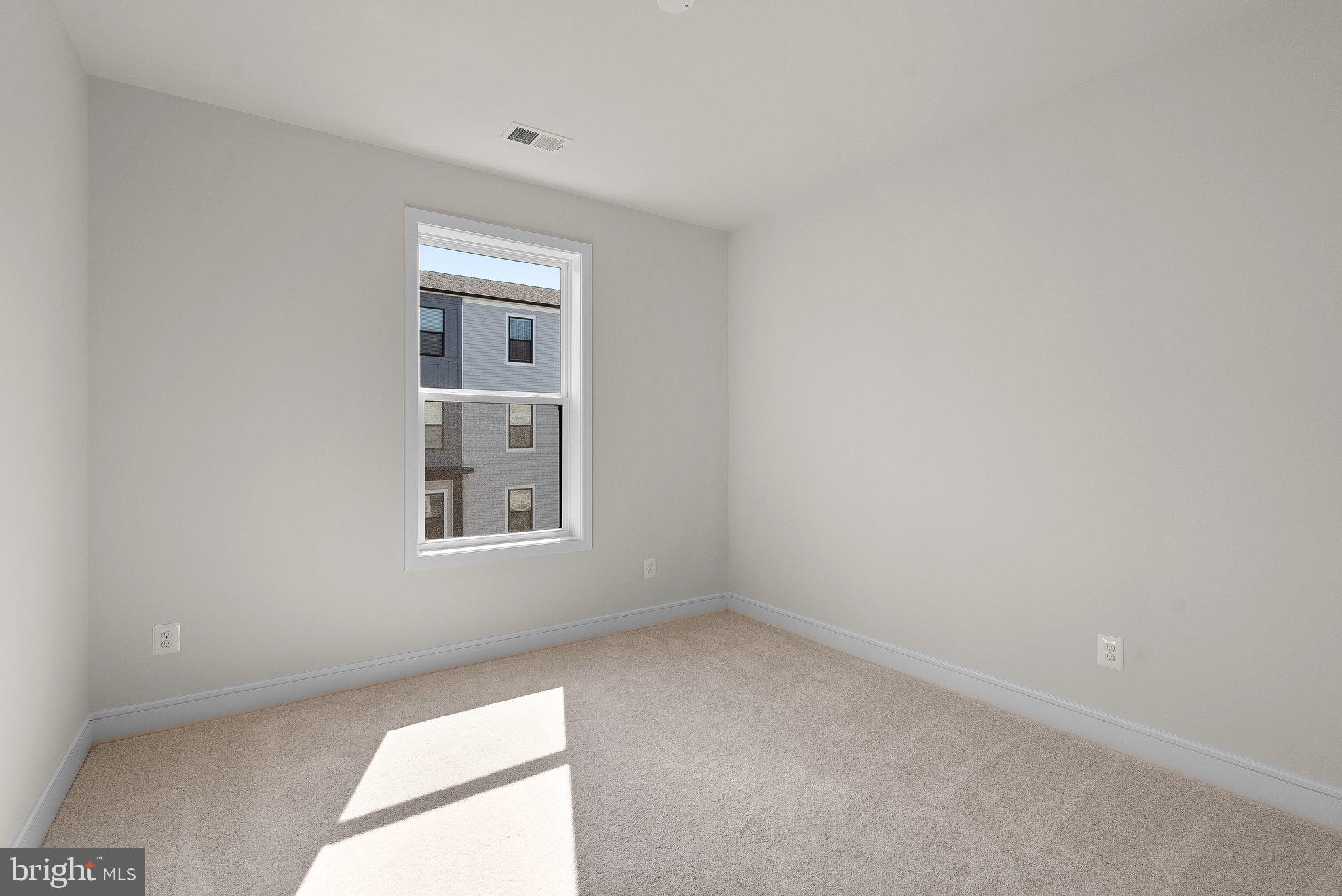 23679 Bolton Crescent #12-303
