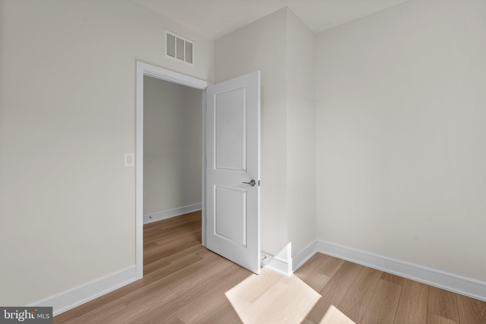 23679 Bolton Crescent #12-303