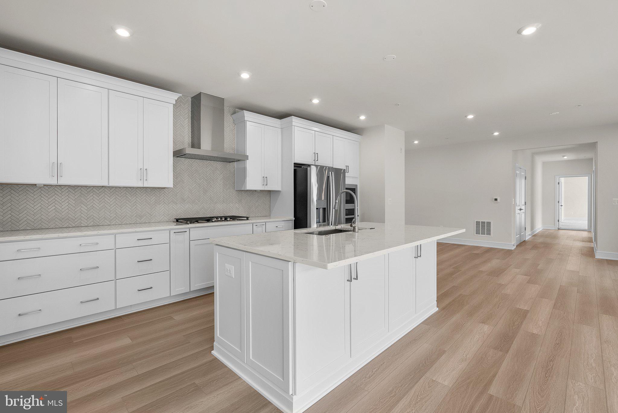 23679 Bolton Crescent #12-303