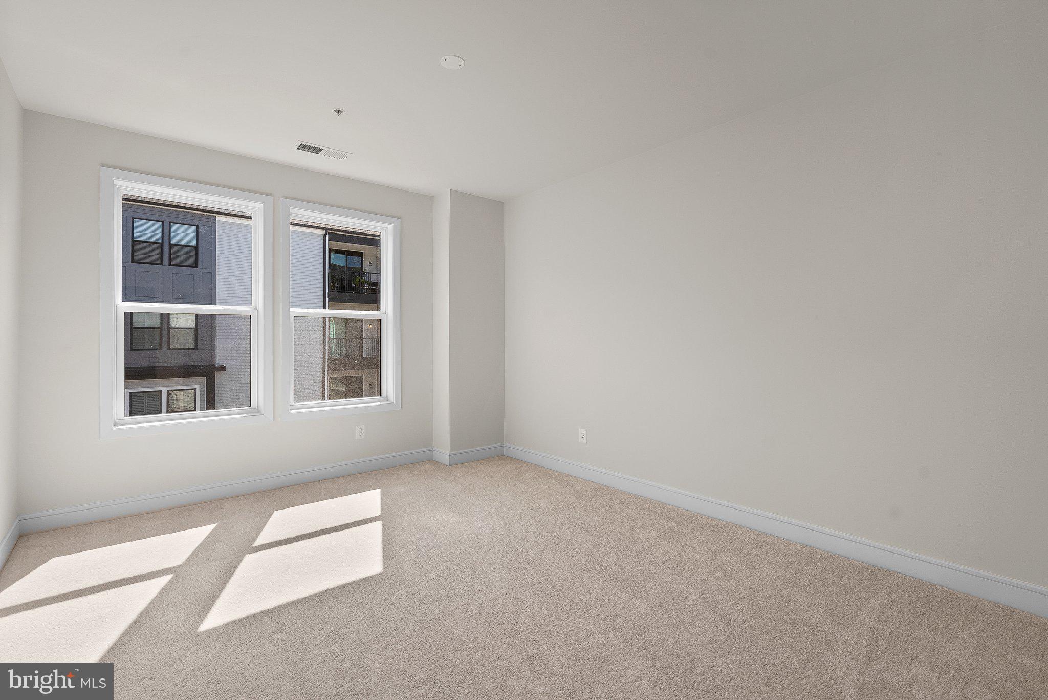 23679 Bolton Crescent #12-303