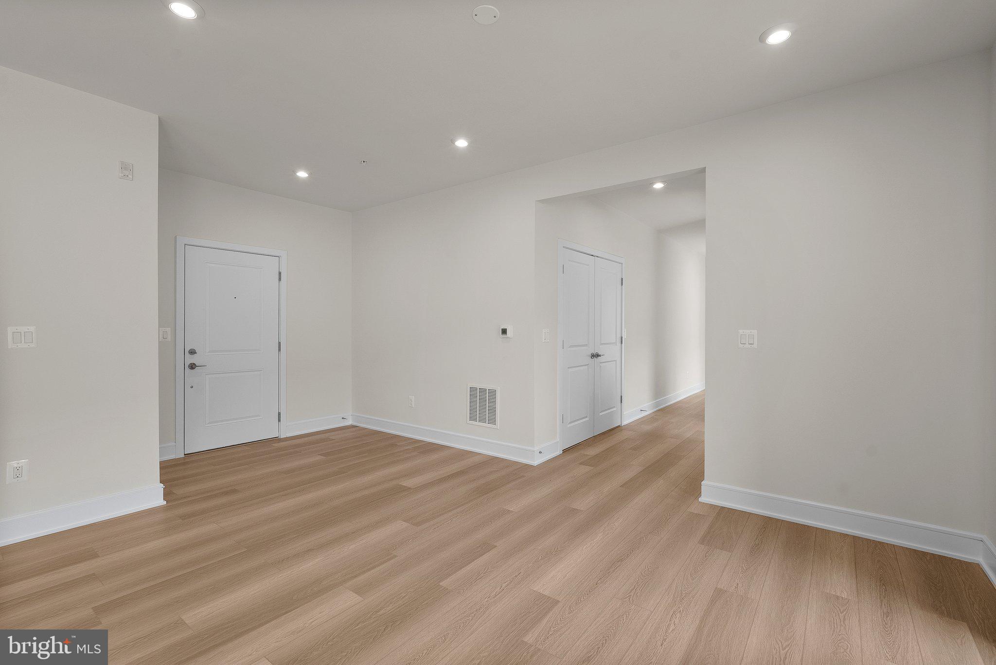 23679 Bolton Crescent #12-303