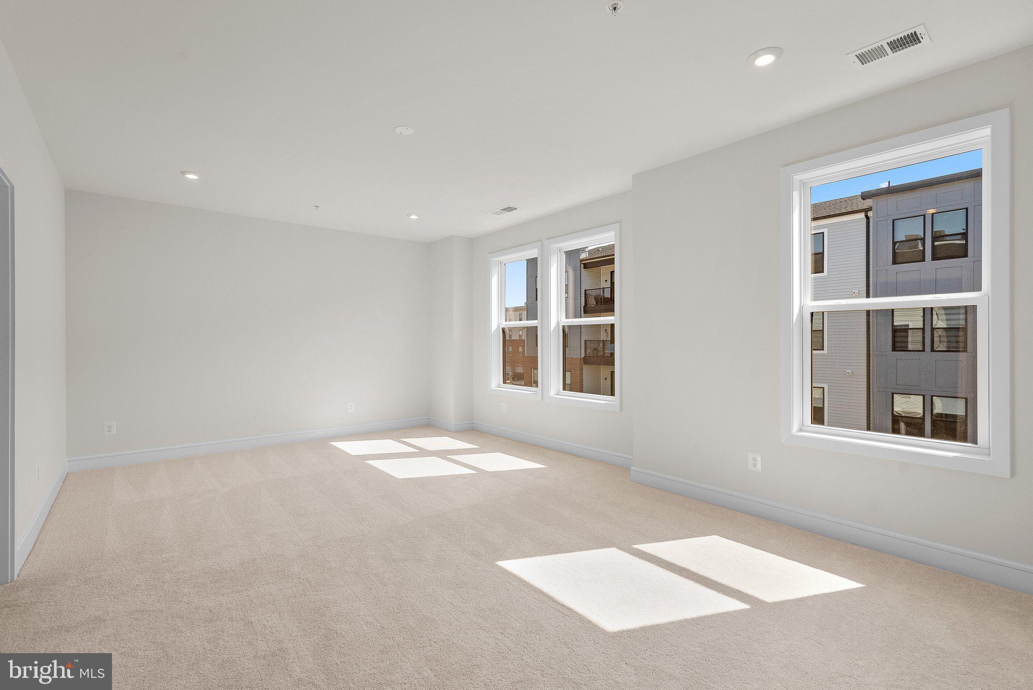 23679 Bolton Crescent #12-303