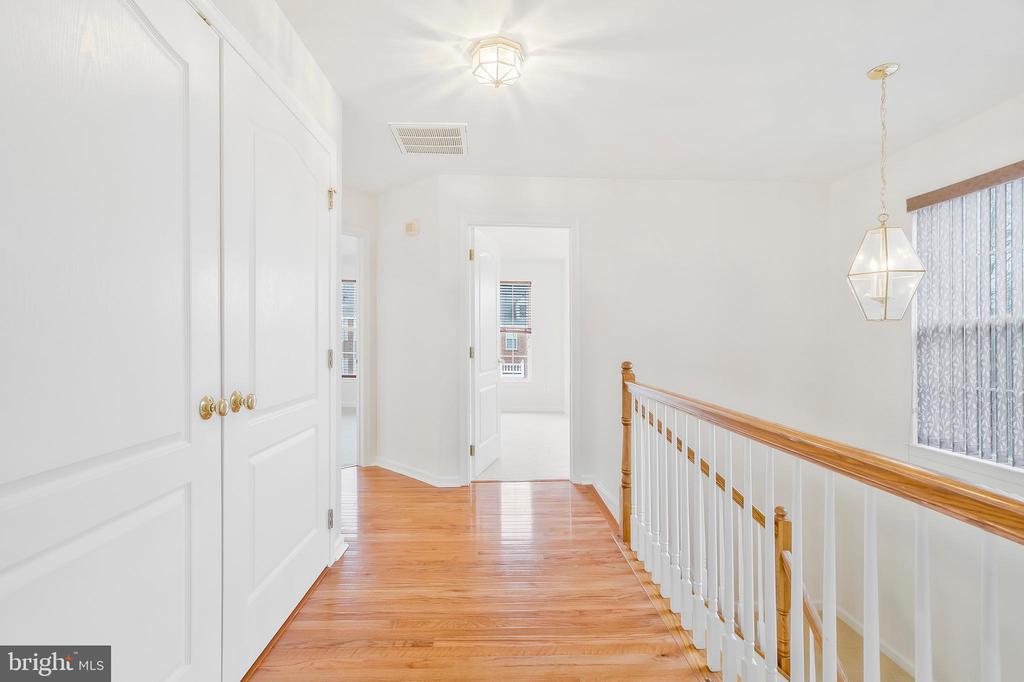 20093 Northville Hills Ter