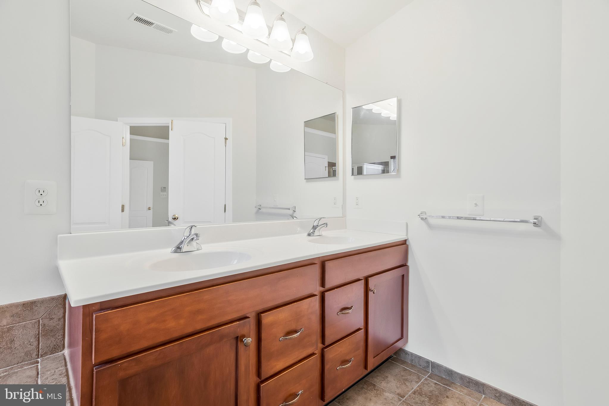 20093 Northville Hills Ter