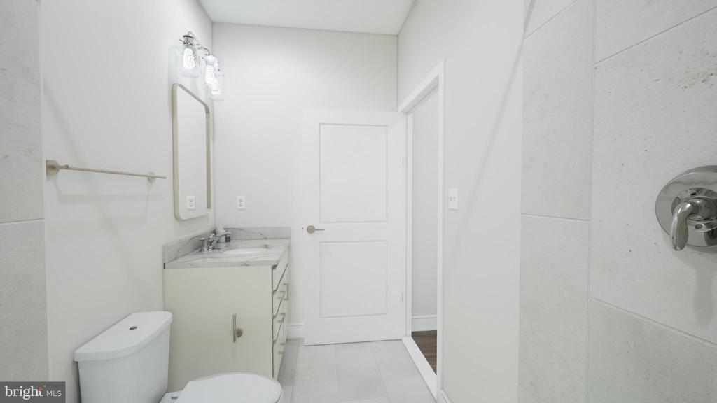 23640 Bolton Crescent #12-202