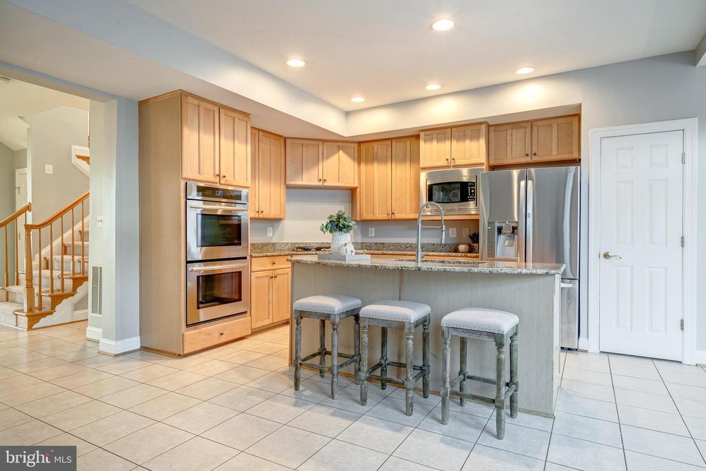 22930 OLYMPIA DR