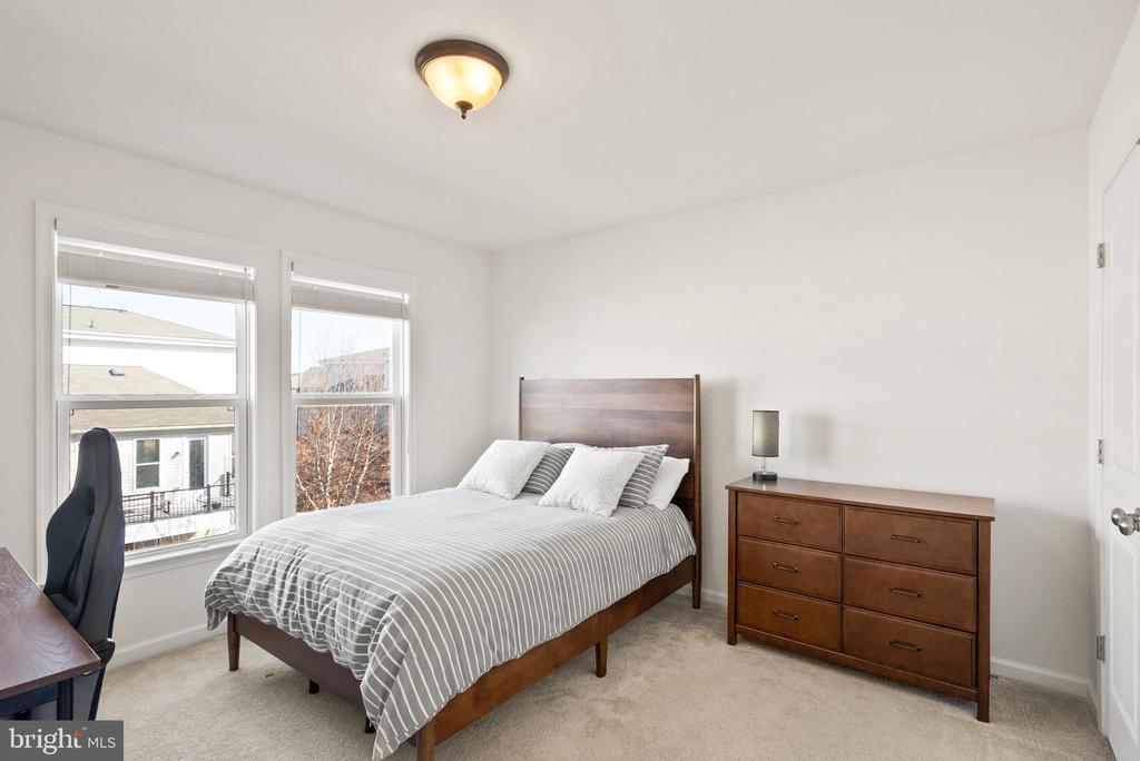 42274 Riggins Ridge Ter