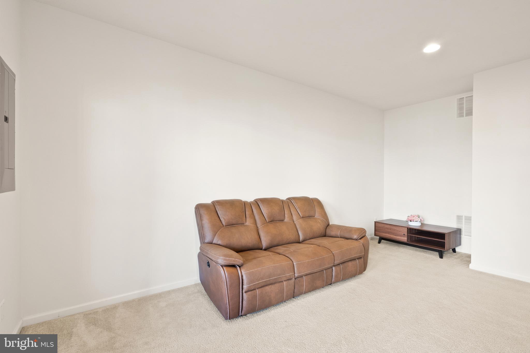 42274 Riggins Ridge Ter