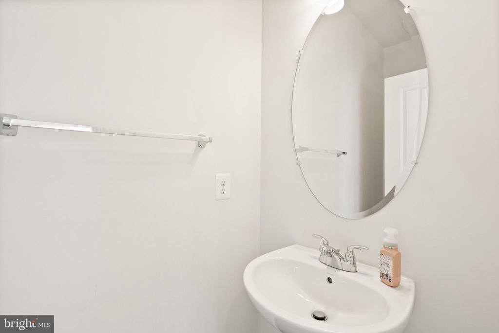 42274 Riggins Ridge Ter