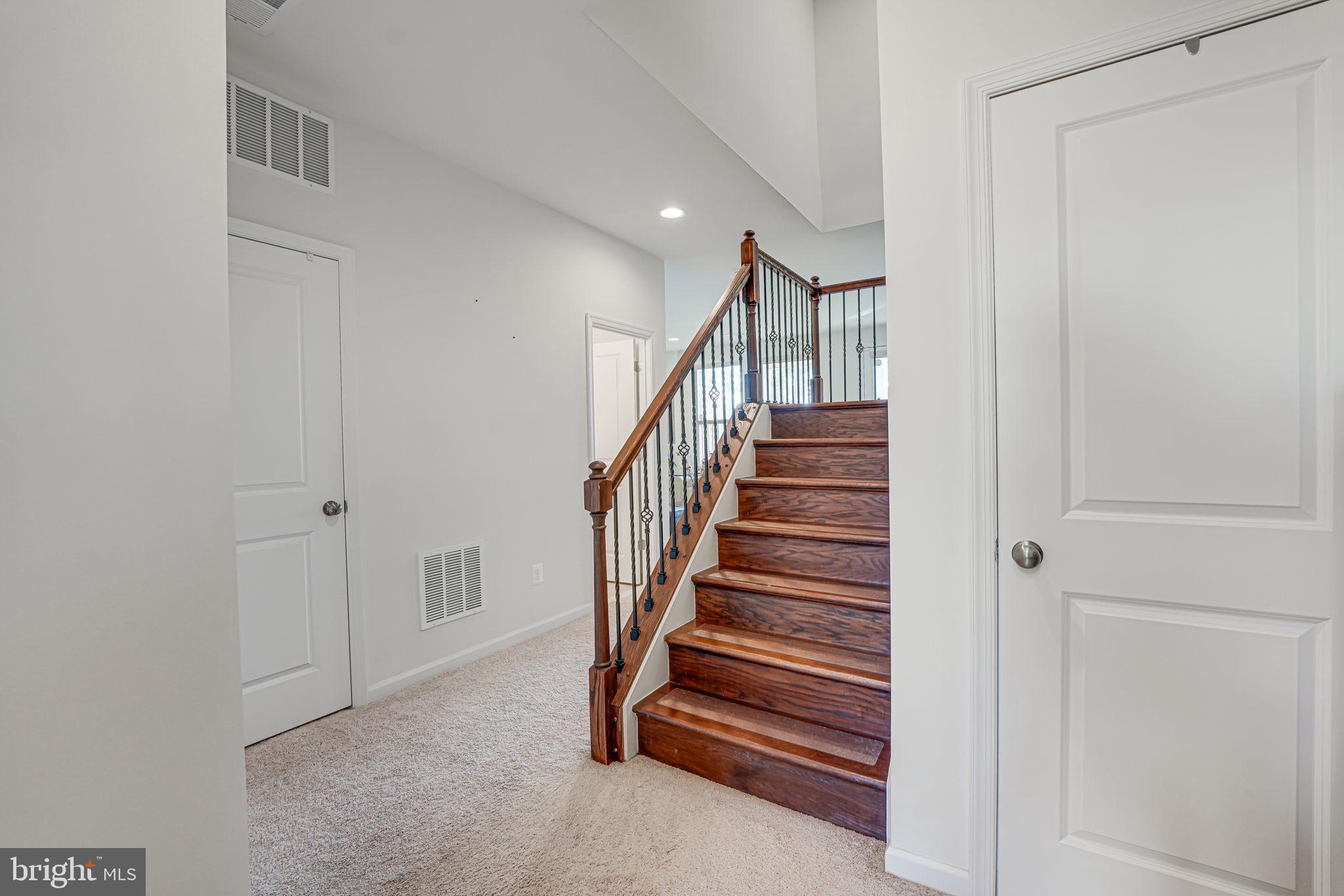 42488 Dogwood Glen Sq