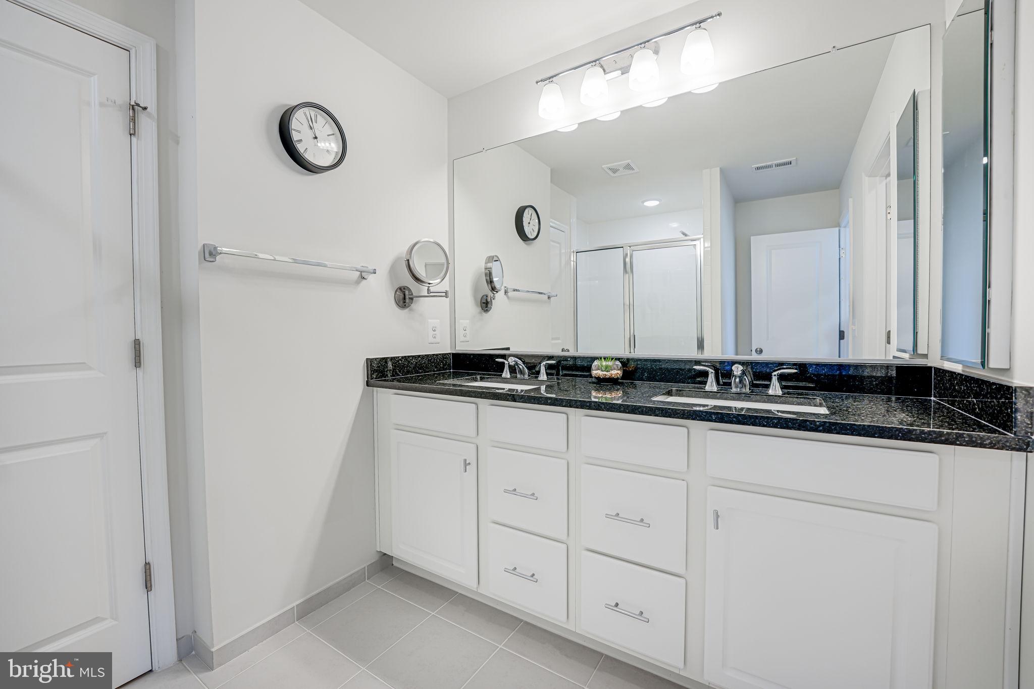 42488 Dogwood Glen Sq