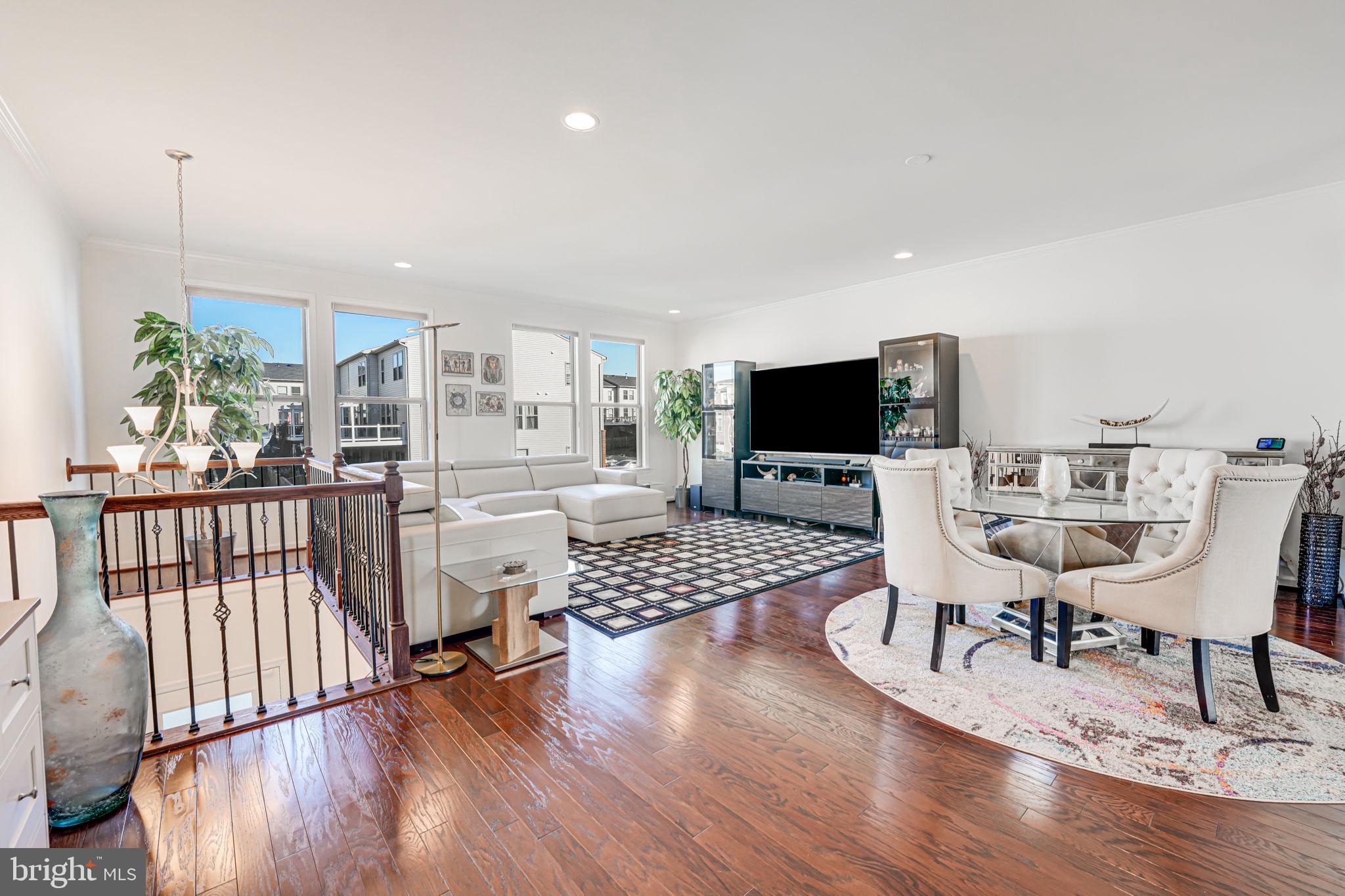 42488 Dogwood Glen Sq