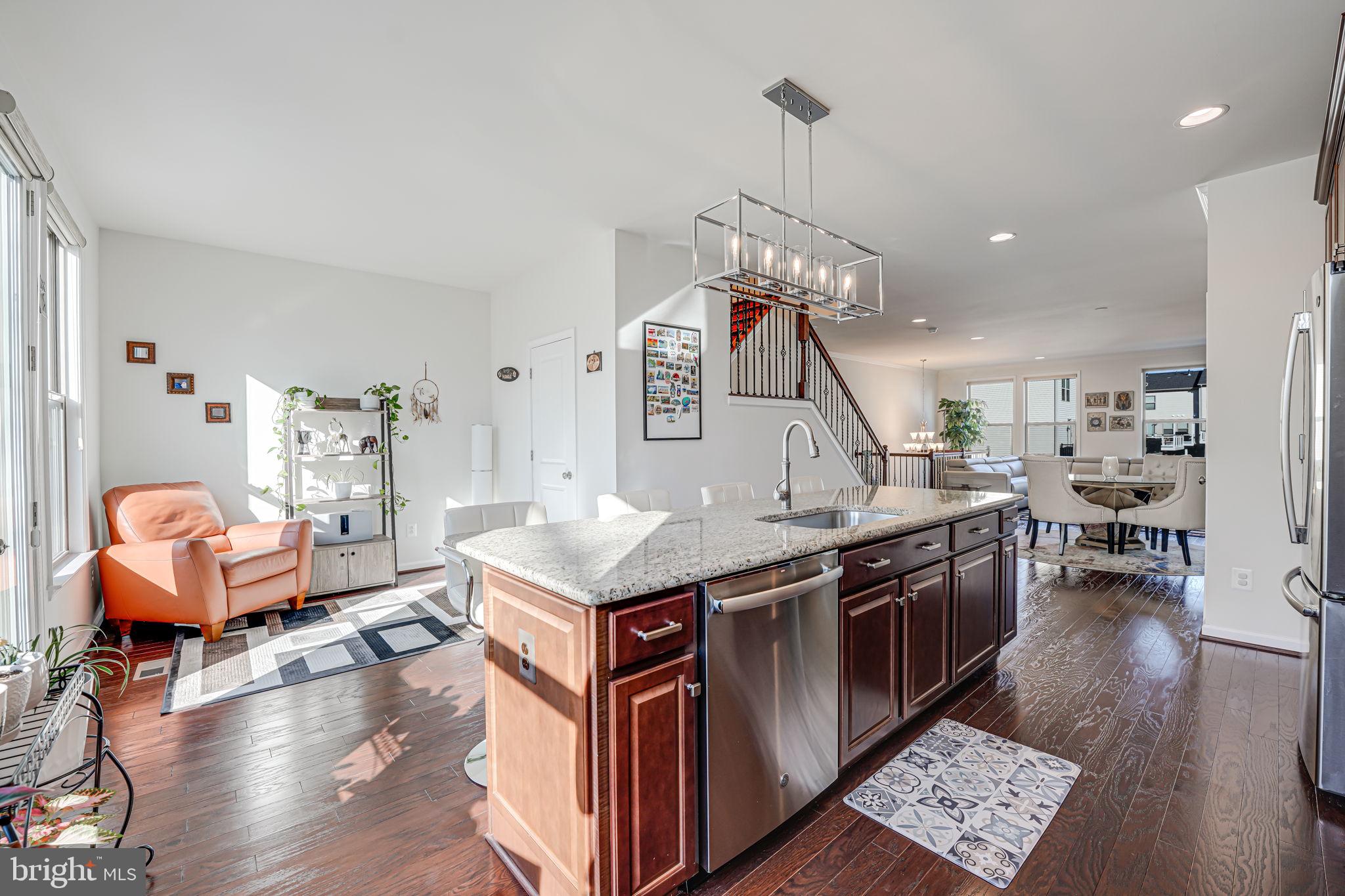 42488 Dogwood Glen Sq