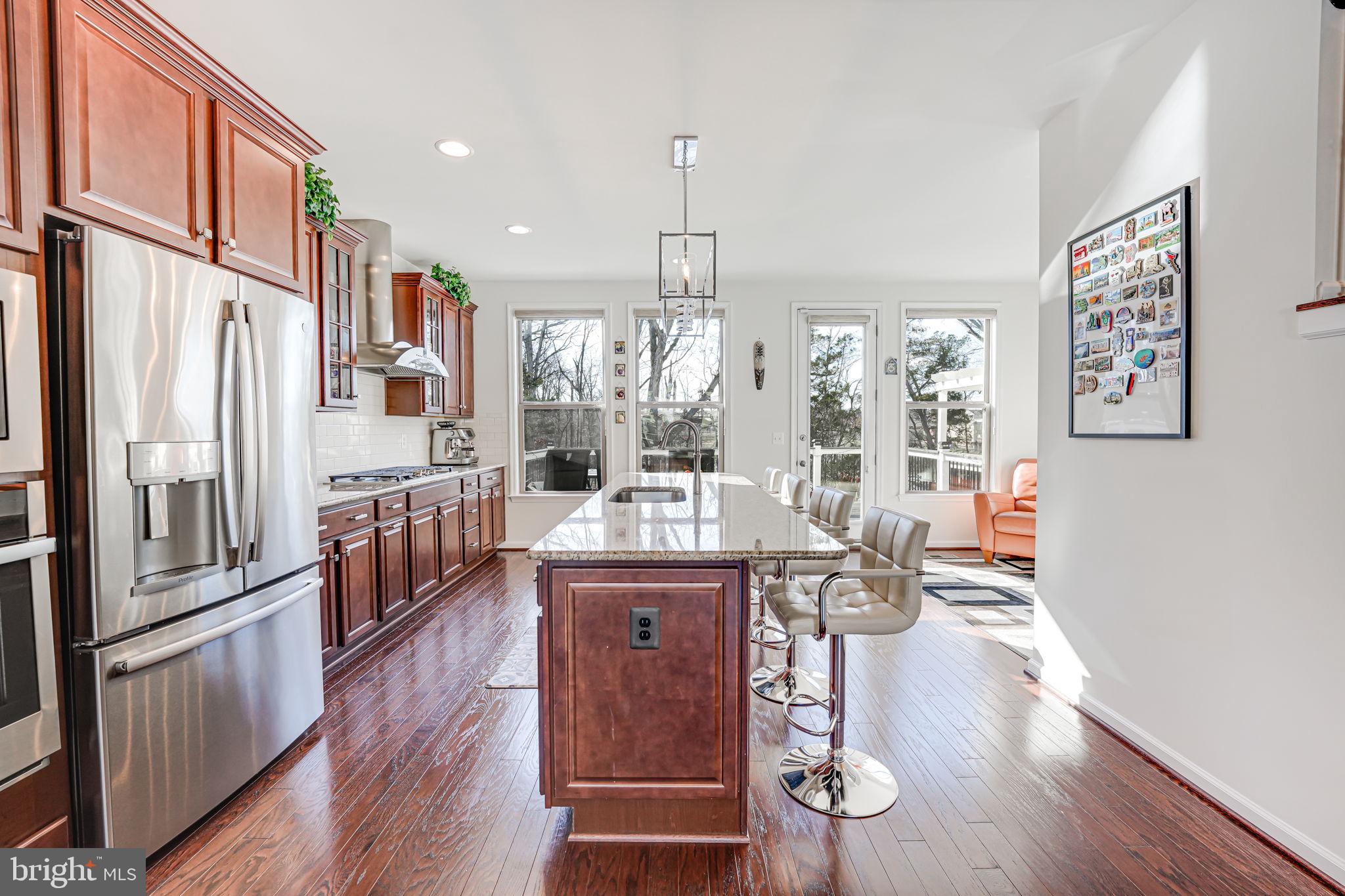 42488 Dogwood Glen Sq