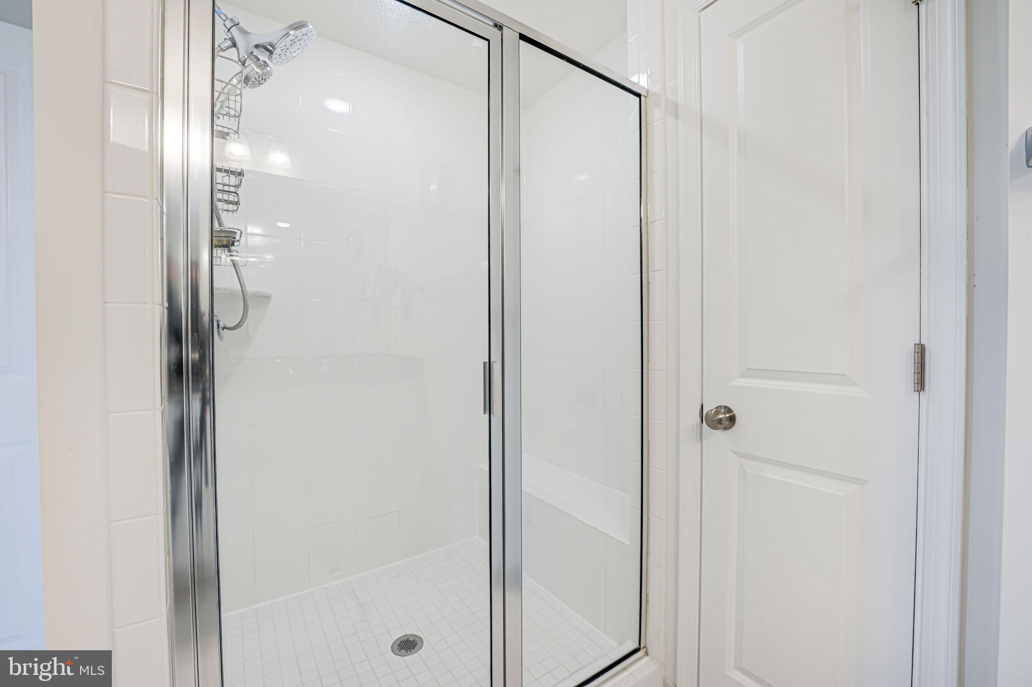 42488 Dogwood Glen Sq