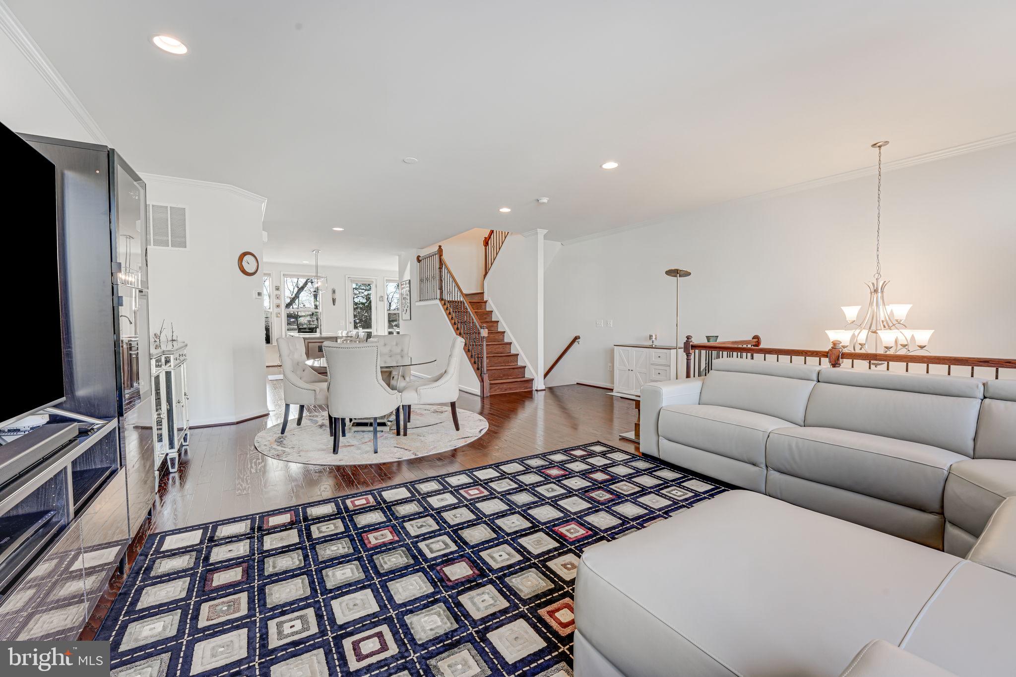 42488 Dogwood Glen Sq