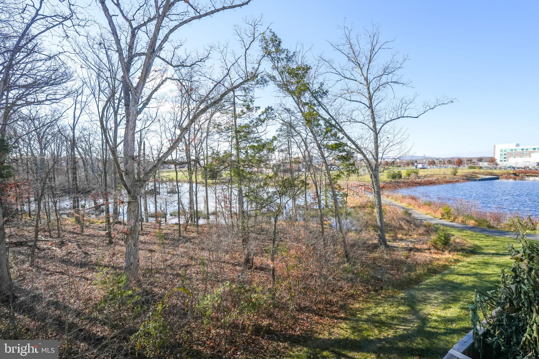 42488 Dogwood Glen Sq