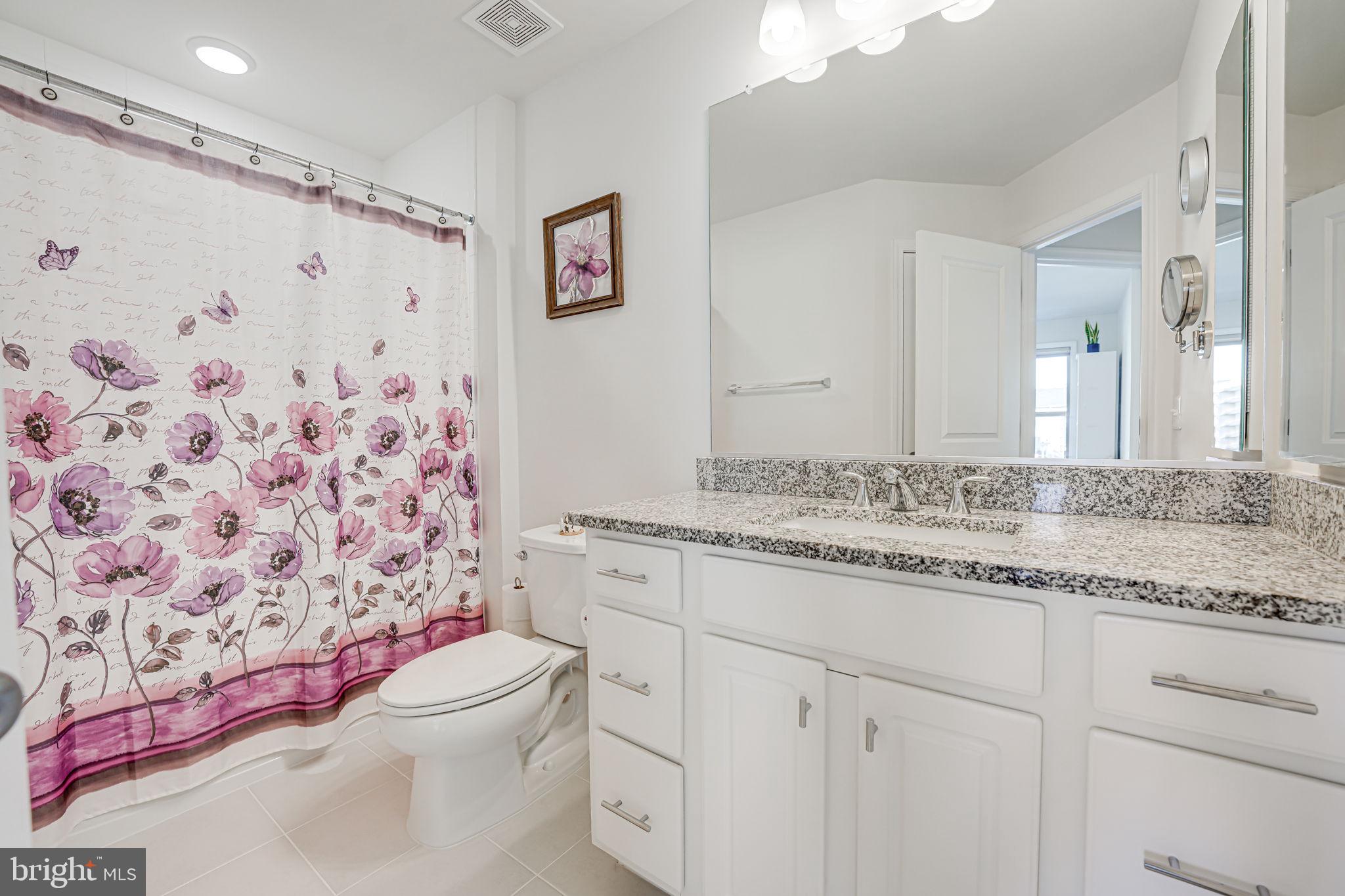 42488 Dogwood Glen Sq