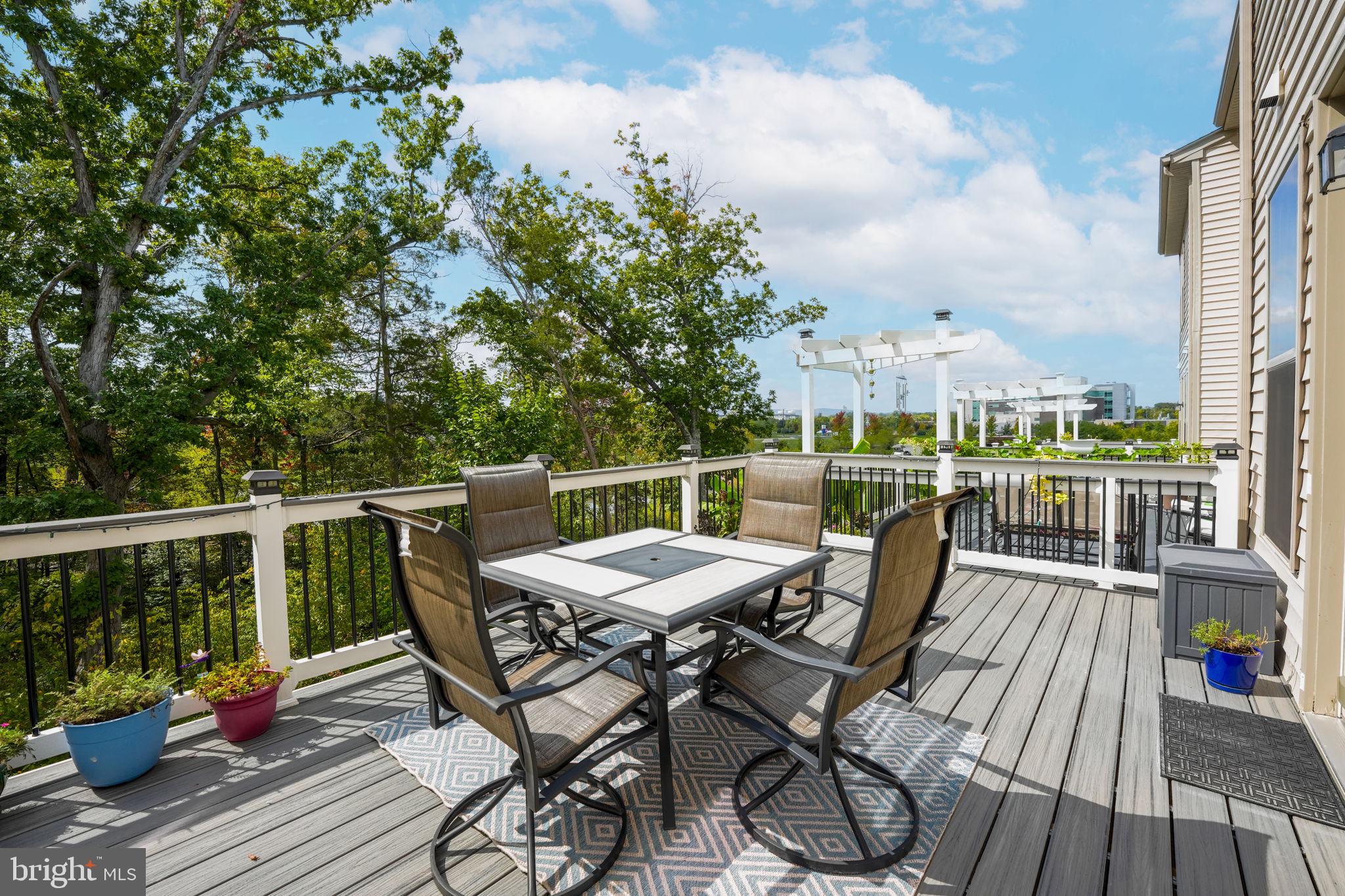 42488 Dogwood Glen Sq