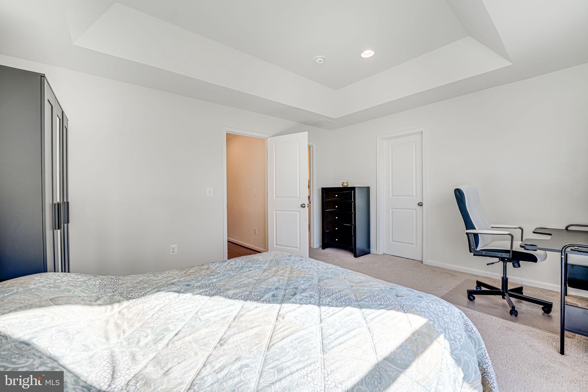 42488 Dogwood Glen Sq