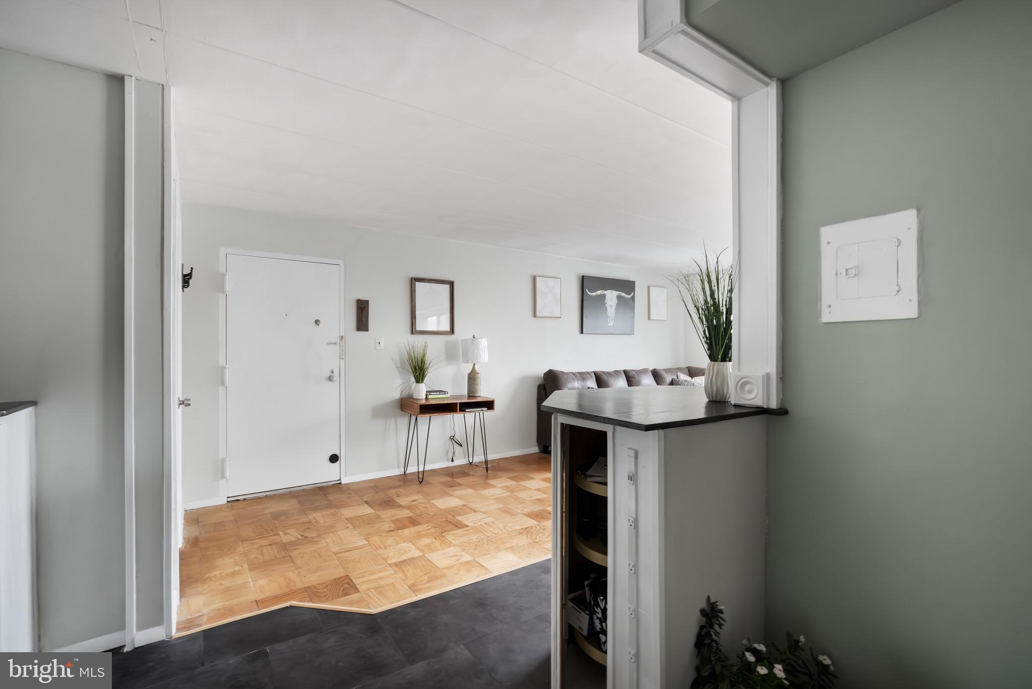 125-J Clubhouse Dr SW #4