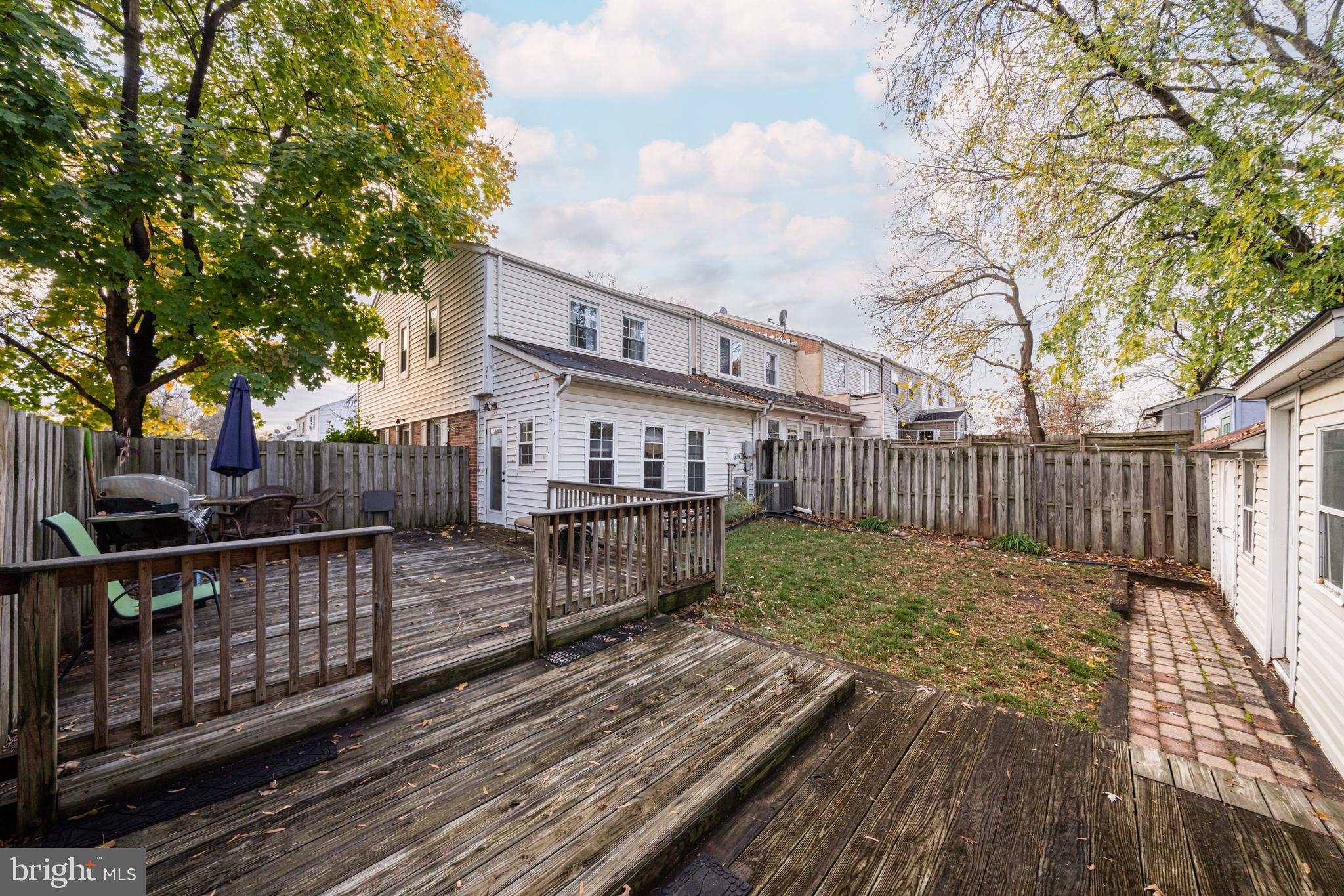 211 Nottoway St SE