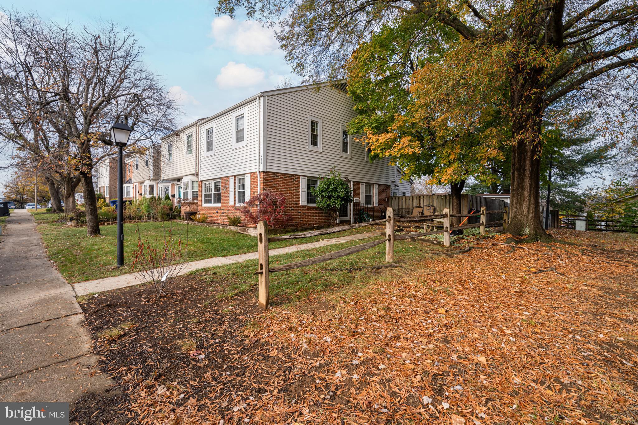 211 Nottoway St SE