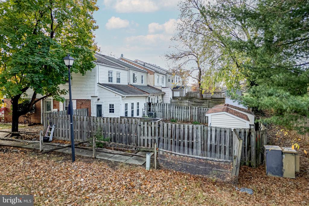 211 Nottoway St SE