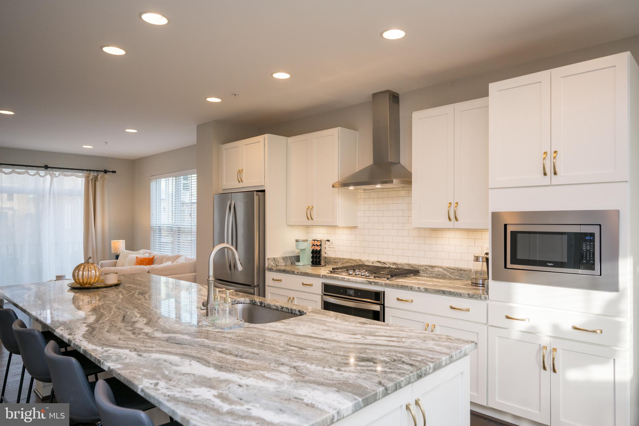 42365 ZEBULON SQ