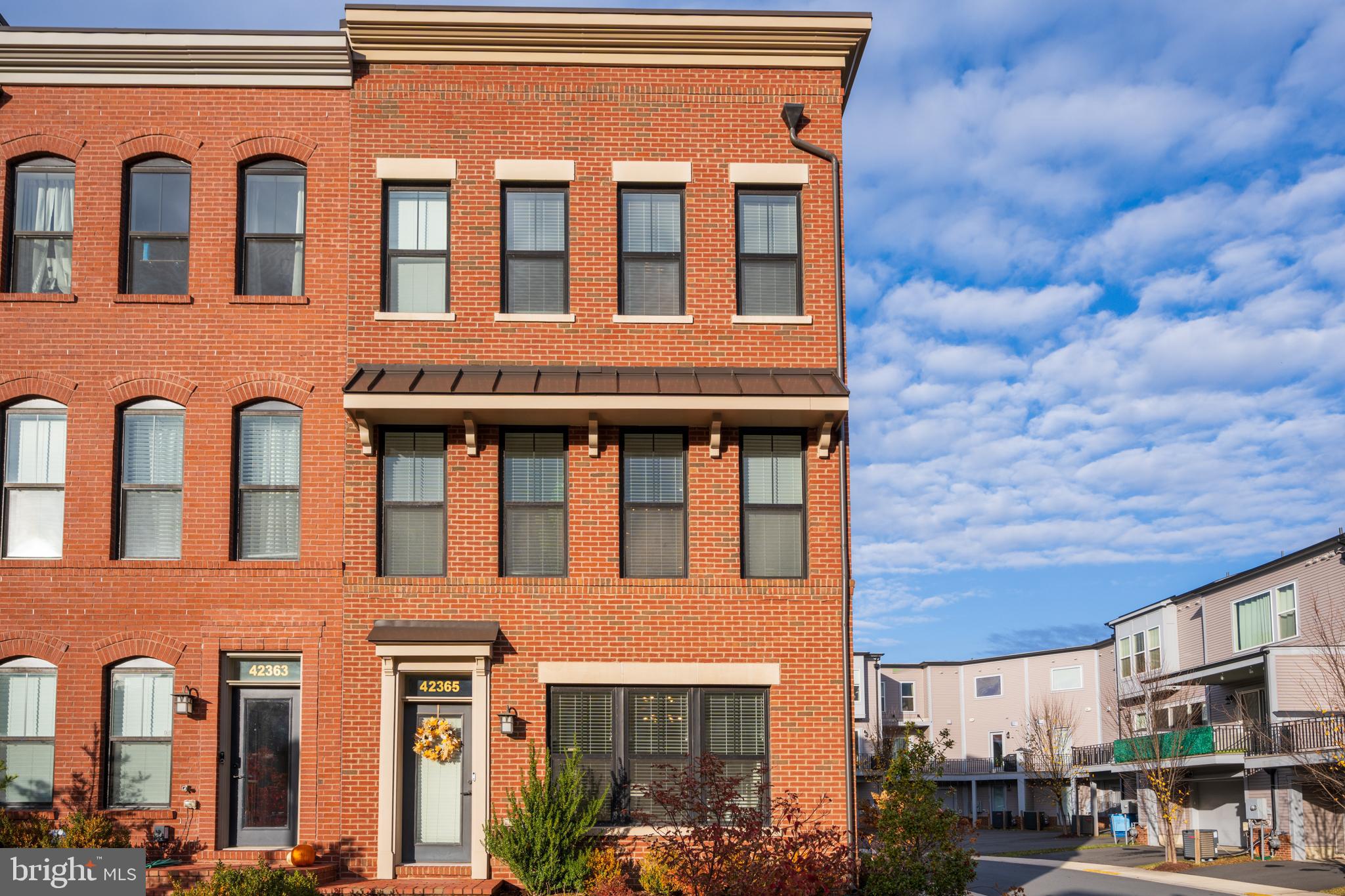 42365 ZEBULON SQ
