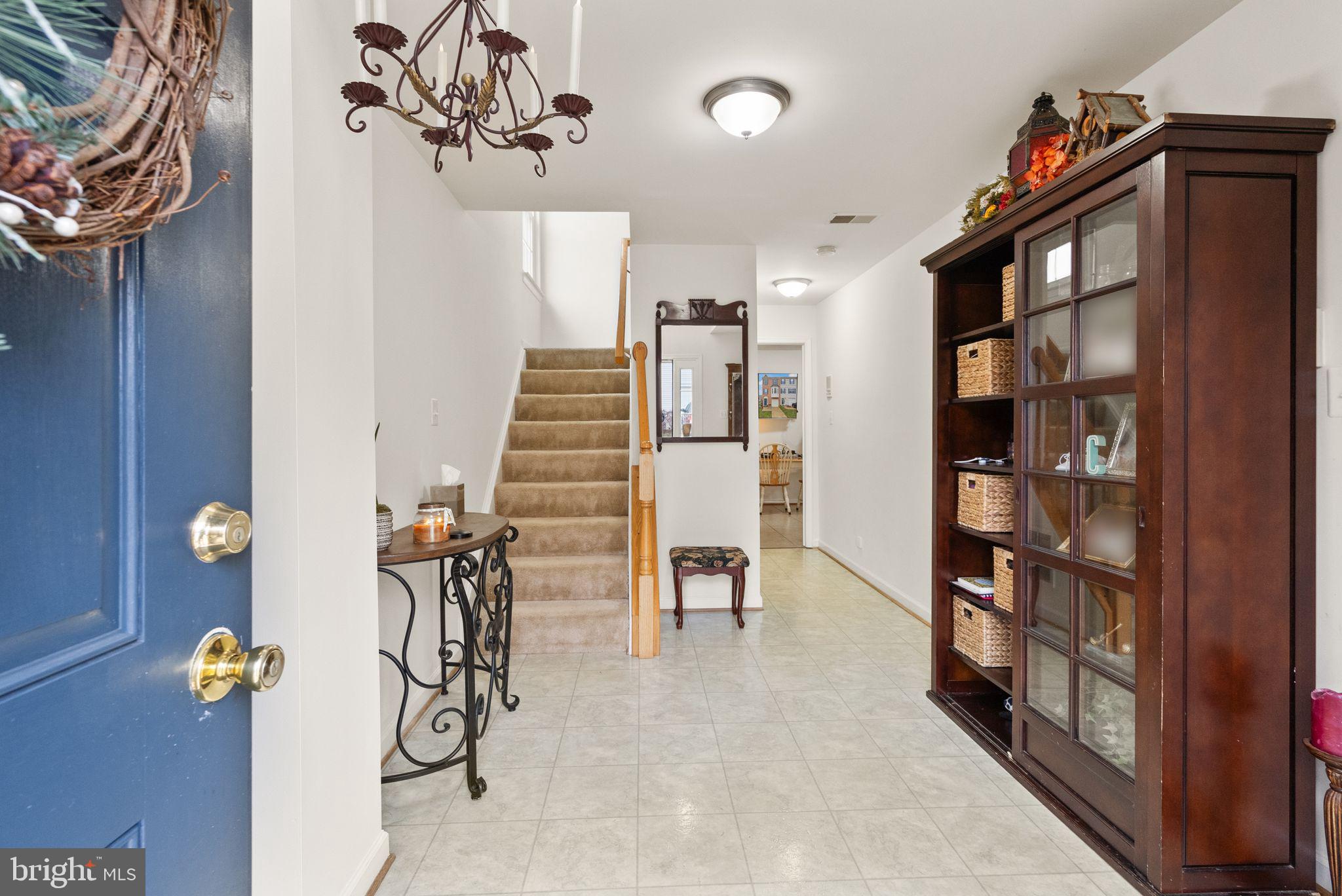 854 Vanderbilt Ter SE