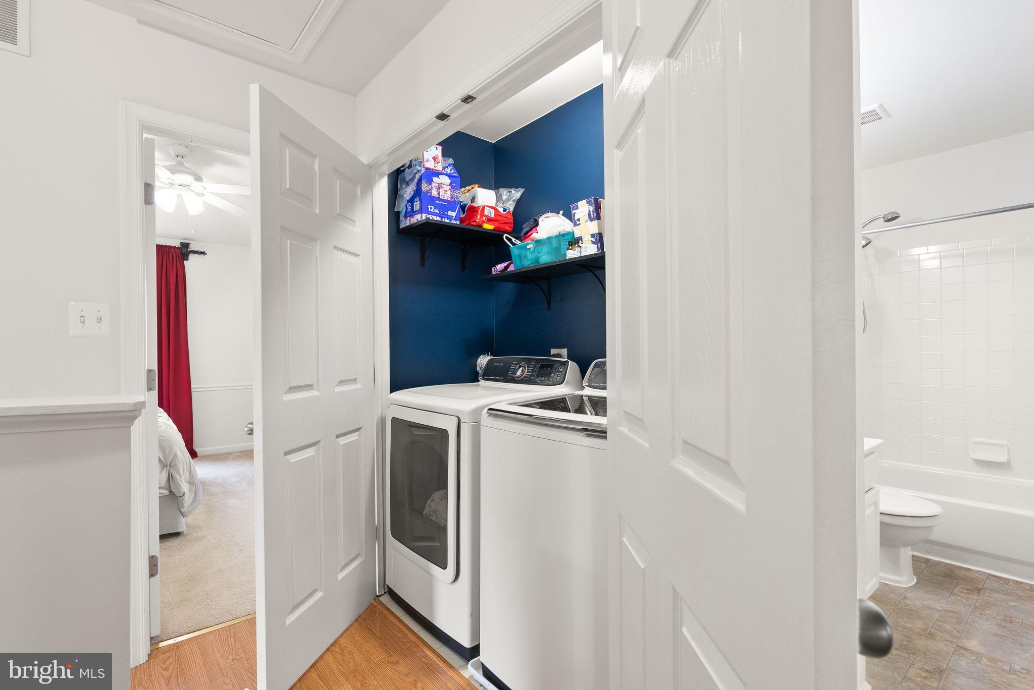 854 Vanderbilt Ter SE