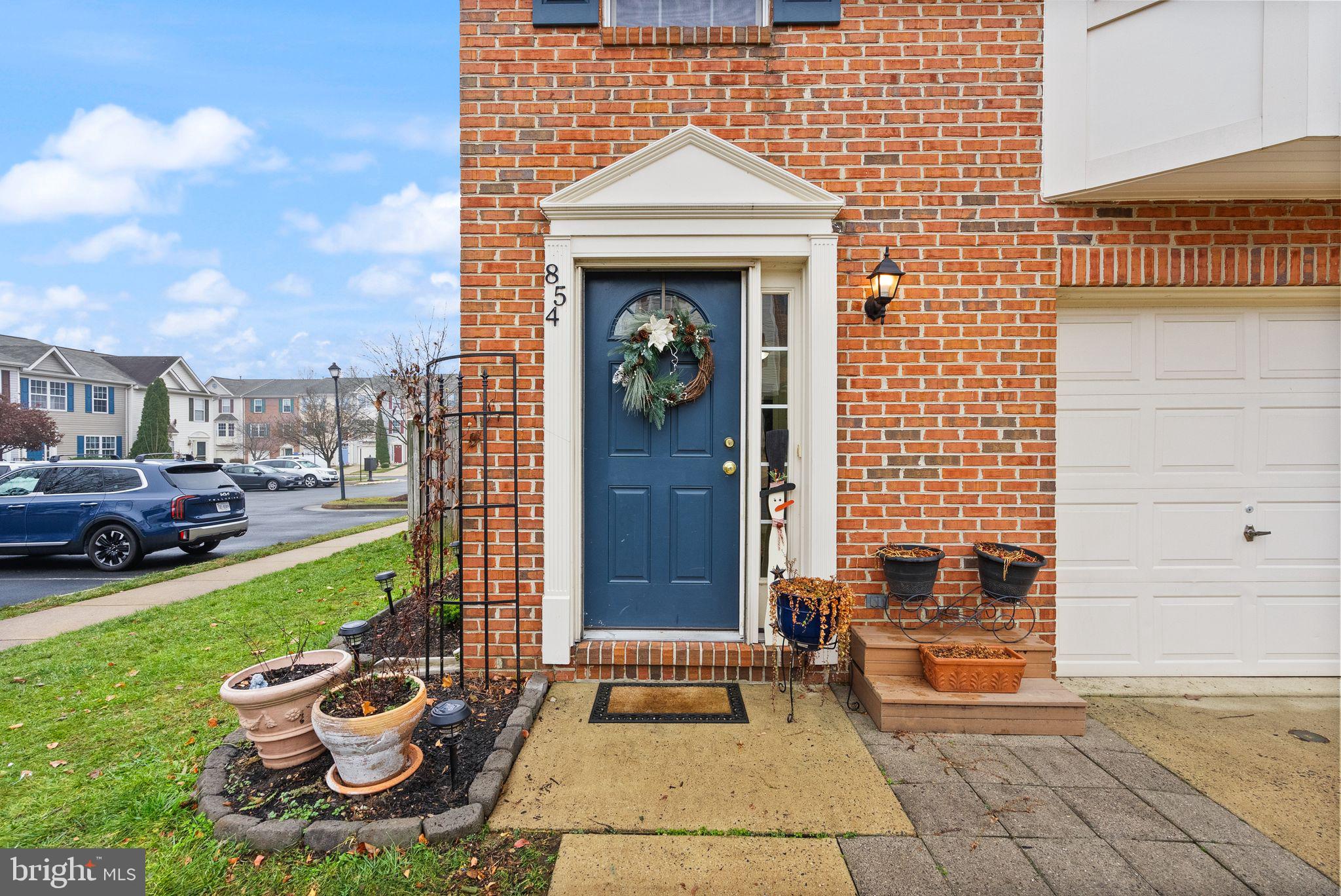 854 Vanderbilt Ter SE