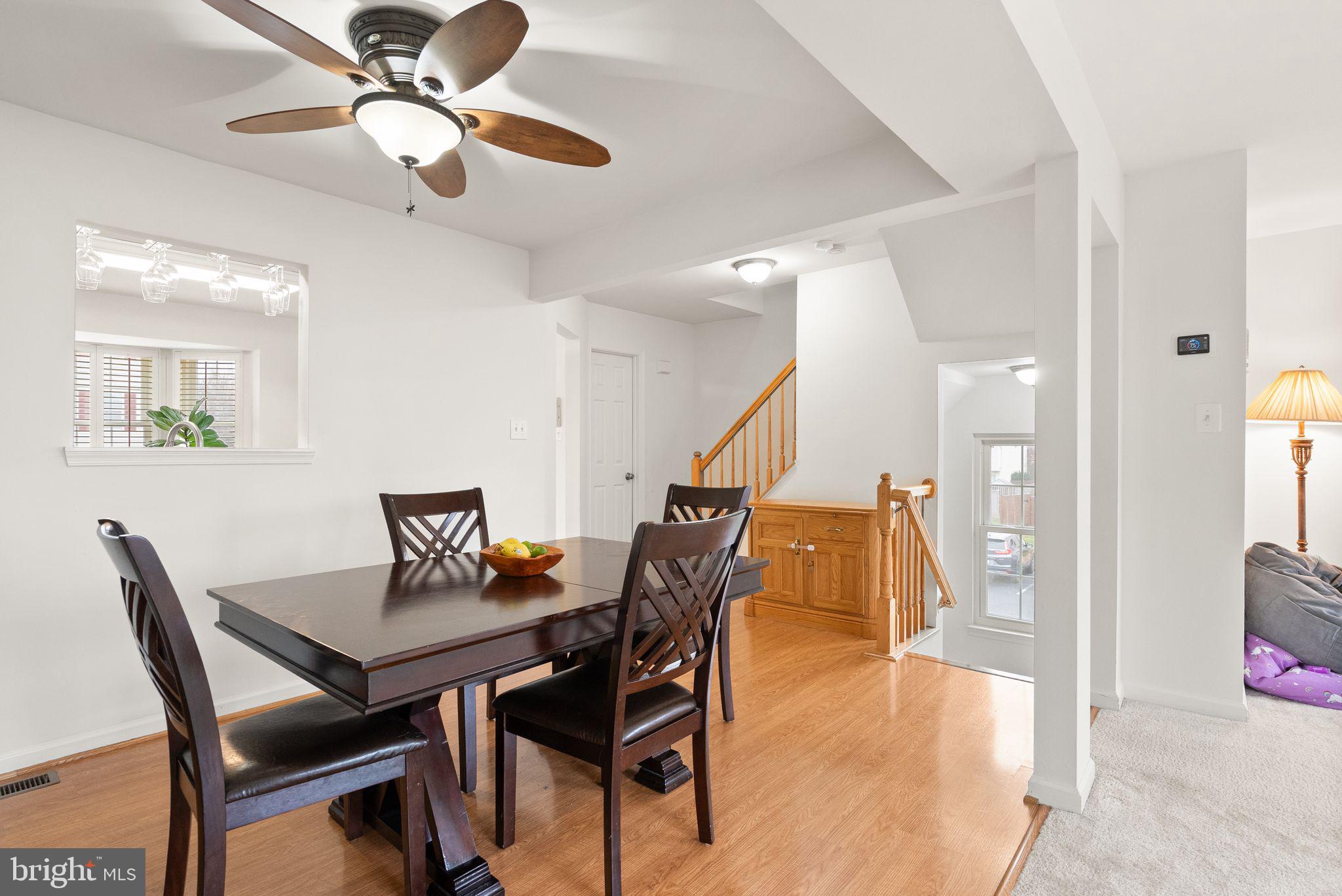 854 Vanderbilt Ter SE