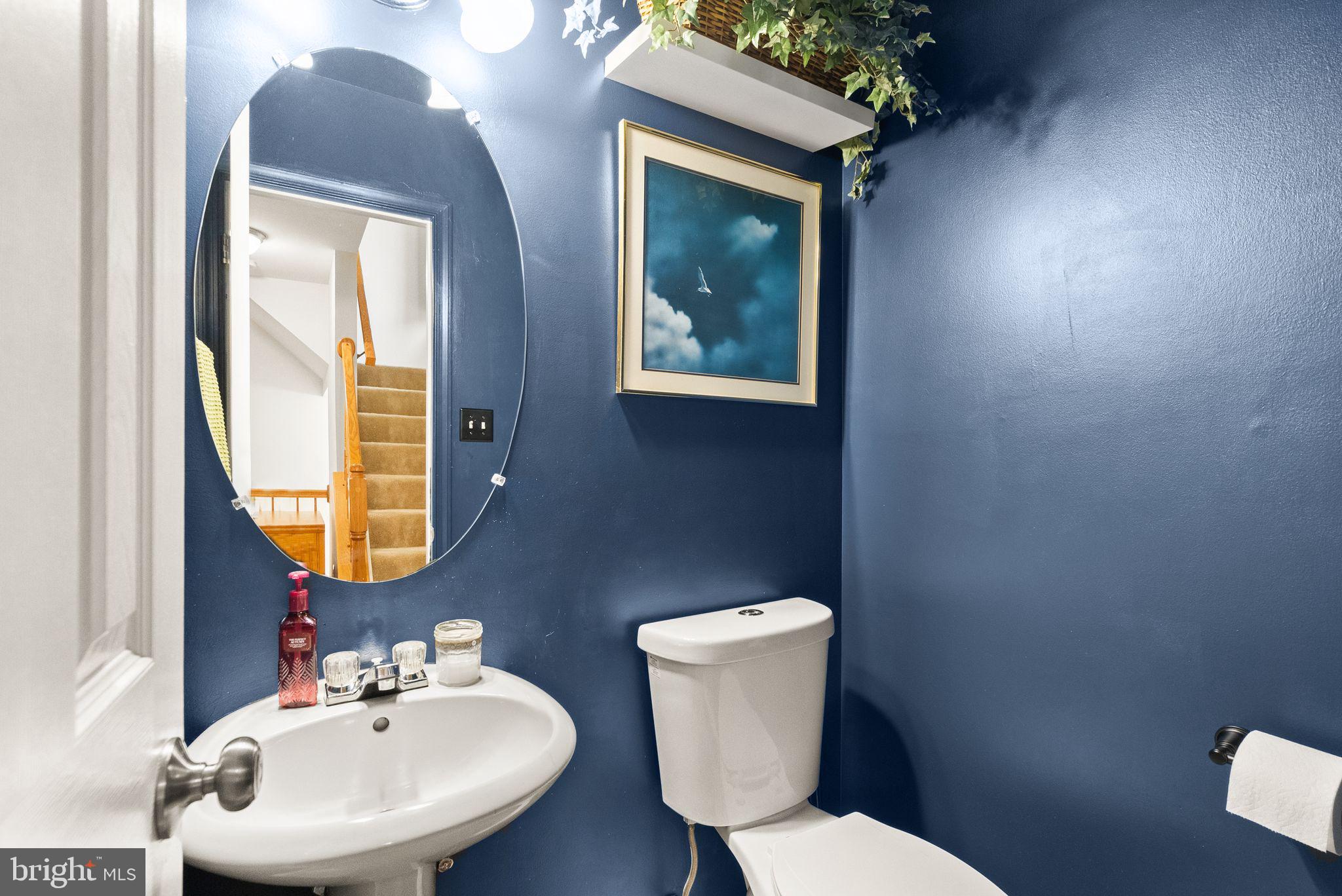 854 Vanderbilt Ter SE